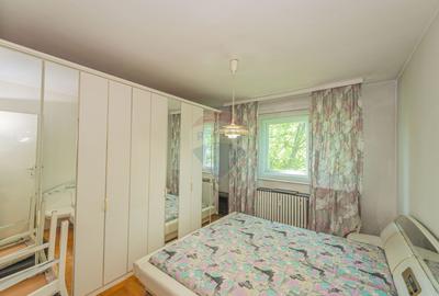 Apartament cu 3 camere de vanzare, 57 mp,  zona Crangasi - 1