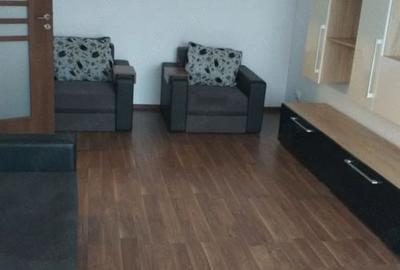 Închiriere  2 camere, etaj 2, balcon inchis, langa Parcul IOR - 2