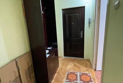 Pe frumosa strada Dumitru Kiriac, la etajul 3 - 15