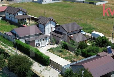Teren Albesti,, deschidere 26 mp, intre case, imprejmuit- 340 mp - 2