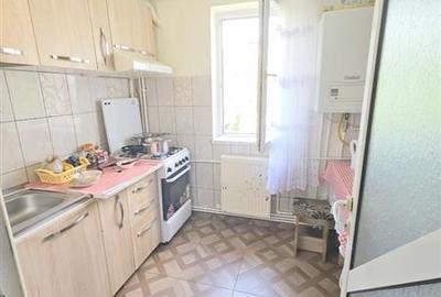 Apartament 3 camere semidecomandat  zona MIilcov - 5