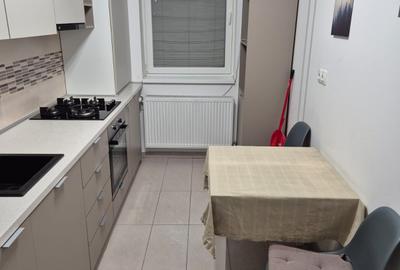 Garsonieră decomandată, mobilată în Dristor