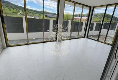 Casa Ultrafinisata 4 camere-teren 500mp-panouri fotovoltaice-Aerodrom - 6