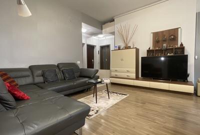 Vanzare apartament 3 camere Decebal bloc nou