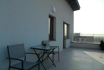 Apartament cu 2 camere nedecomandat în Aradului