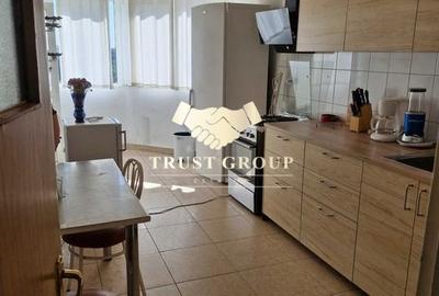 Apartament cu 3 camere decomandat în Clucerului