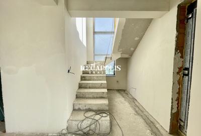 Casa individuală | 5 camere | Materiale premium | Priveliște montană - 13