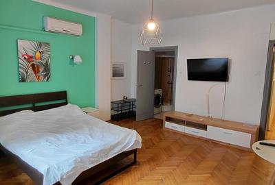 Garsoniera Piata Universitatii strada Edgar Quinet 3 - 1