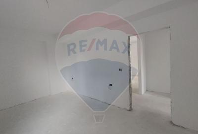 Apartament cu 3 camere ETAJ 2 - 3