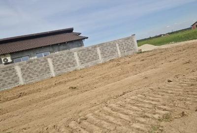 Teren intravilan de 500 mp, în Cihei