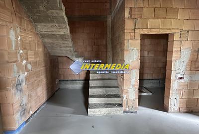 CASA NOUA I DE VANZARE I 120 MP I CETATE I SEMIFINISATA I 4 CAMERE I - 15