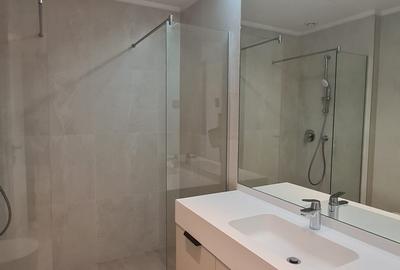 2 camere prima utilizare - Apartament de LUX cu garaj in ONE FLOREASCA TOWERS - 8