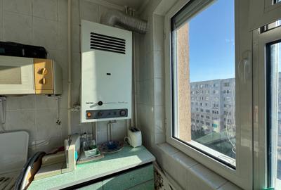 De vanzare - 2 camere decomandat - centrala proprie - 800m metrou 1 decembrie - 7