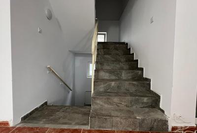 Clădire comercială D+P+2E, 575 mp, teren 500 mp – Chiajna (Roșu),  Bd. Uverturii - 4