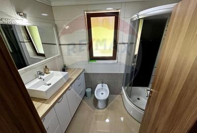 Apartament la casa de inchiriat + Curte privata + Parcare - 4