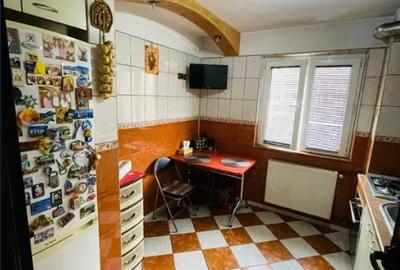 3 camere mobilat și utilat, centrală proprie, parcare – zona Bd. Obregia - 2