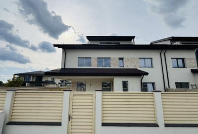 Casă cu 5 camere în Central