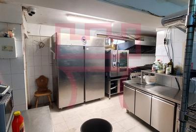 Spatiu pregatit restaurant terasa sau delivery posibil birou/ showroom - 1