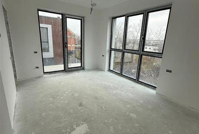 Casă individuală cu 3 camere în Central