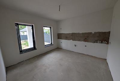 Vând casa la cheie în Hemeius - Parc Dendrologic - 8
