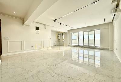 Vânzare Penthouse cu Terasă generoasă în Complexul Atrium Garden - 2