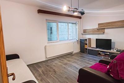 Apartament 4 camere  de vanzare-Titulescu