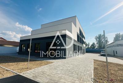 Spațiu comercial la parter, pe strada Tineretului - 2