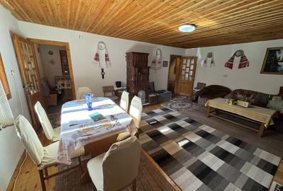 Casă de vacanță de vânzare în Colibița – priveliște superbă spre lac! - 5
