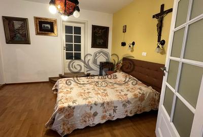 Casă cu 8 camere de vânzare în centrul Brașovului - 4
