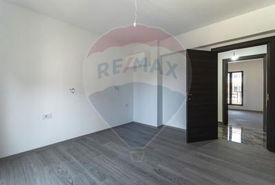 COMISION 0% | CLADIRE DE INCHIRIAT| PARCARE PROPRIE| TRACTORUL - 15