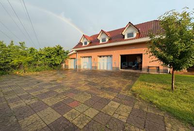 Vila cu 13 camere si 3000 mp de teren in Sanmartin, Bihor - 10