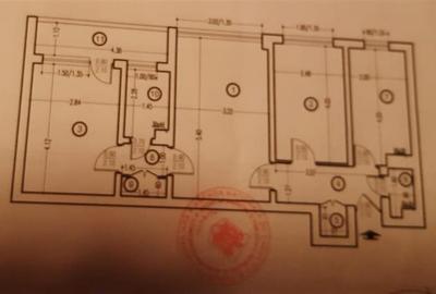 Apartament cu 3 camere semidecomandat în Obor