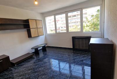 Cantemir - Tineretului 2 camere etaj 4 decomandat, imbunatatit, stradal - 1