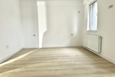 Garsonieră decomandată în Est