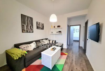 Apartament cu 3 camere semidecomandat, mobilat în Europa