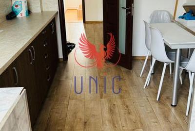 Apartament cu 3 camere zona 1 Mai-Insula!