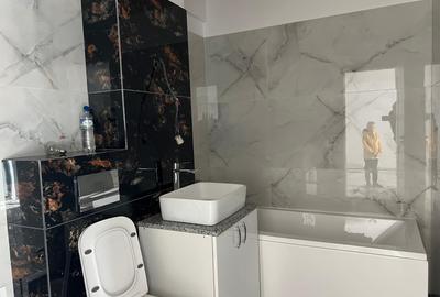 Apartament cu 2 camere decomandat în Nicolina