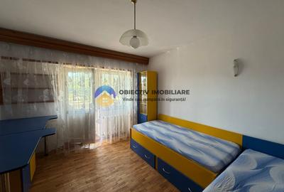 Apartament 3 camere spatios - zona 1 Mai - 7