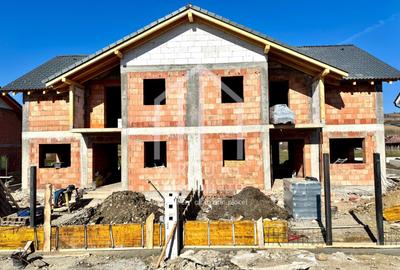 Casa cu 4 camere, 117mp utili+terasa acoperita(26mp), teren 334mp - 1