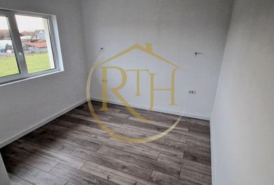 Duplex de vanzare cu 4 camere,2 bai,250 mp teren-Mosnita Veche zona Centrala. - 12