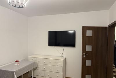 Apartament cu 2 camere decomandat, mobilat în Metalurgiei