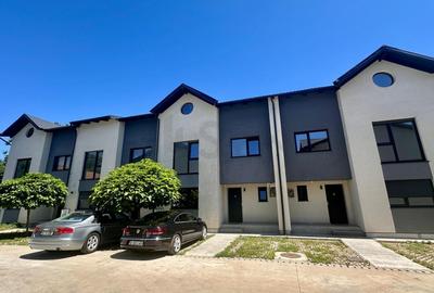 Casă individuală cu 5 camere în Central