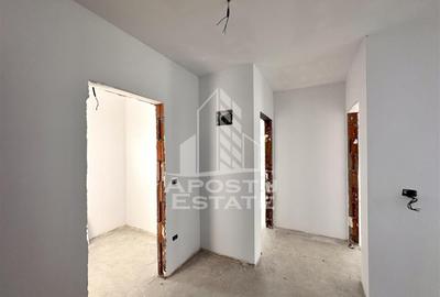 Jumatate de duplex cu 5 camere de vanzare, despartit, Dumbravita - 5