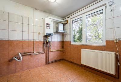 Vânzare Apartament 3 camere de – Pajura, etajul 2 din 3 - 3