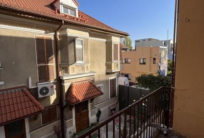 Villa with Art Deco Elements - 6