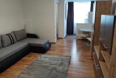 Garsonieră semidecomandată, mobilată în Titan