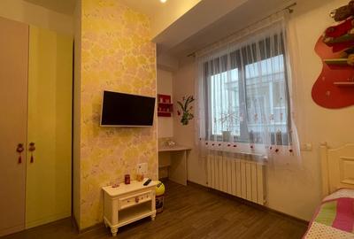 Inchiriere 3 camere - Decebal - bloc boutique - 16