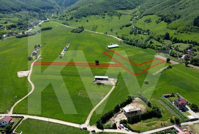 Teren cu peisaj spectaculos in Gura Raului – munte, aer curat, libertate - 1