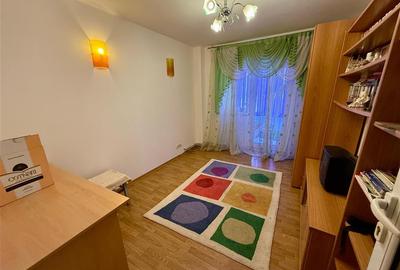 Pacurari - Etaj Intermediar - Bloc din 89 - 3 Camere Decomandat - 7