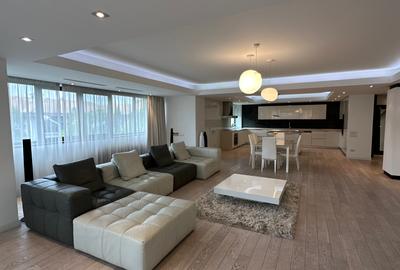 Apartament deosebit lângă parcul Herăstrău,parcare inclusă,Comision 0 - 19